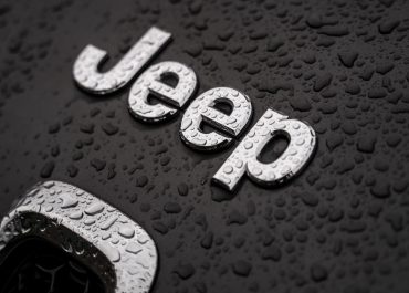O Jeep Grand Cherokee 4xe possui atrativos muito além do consumo! Veja mais detalhes interessantes sobre esse carro incrível.
